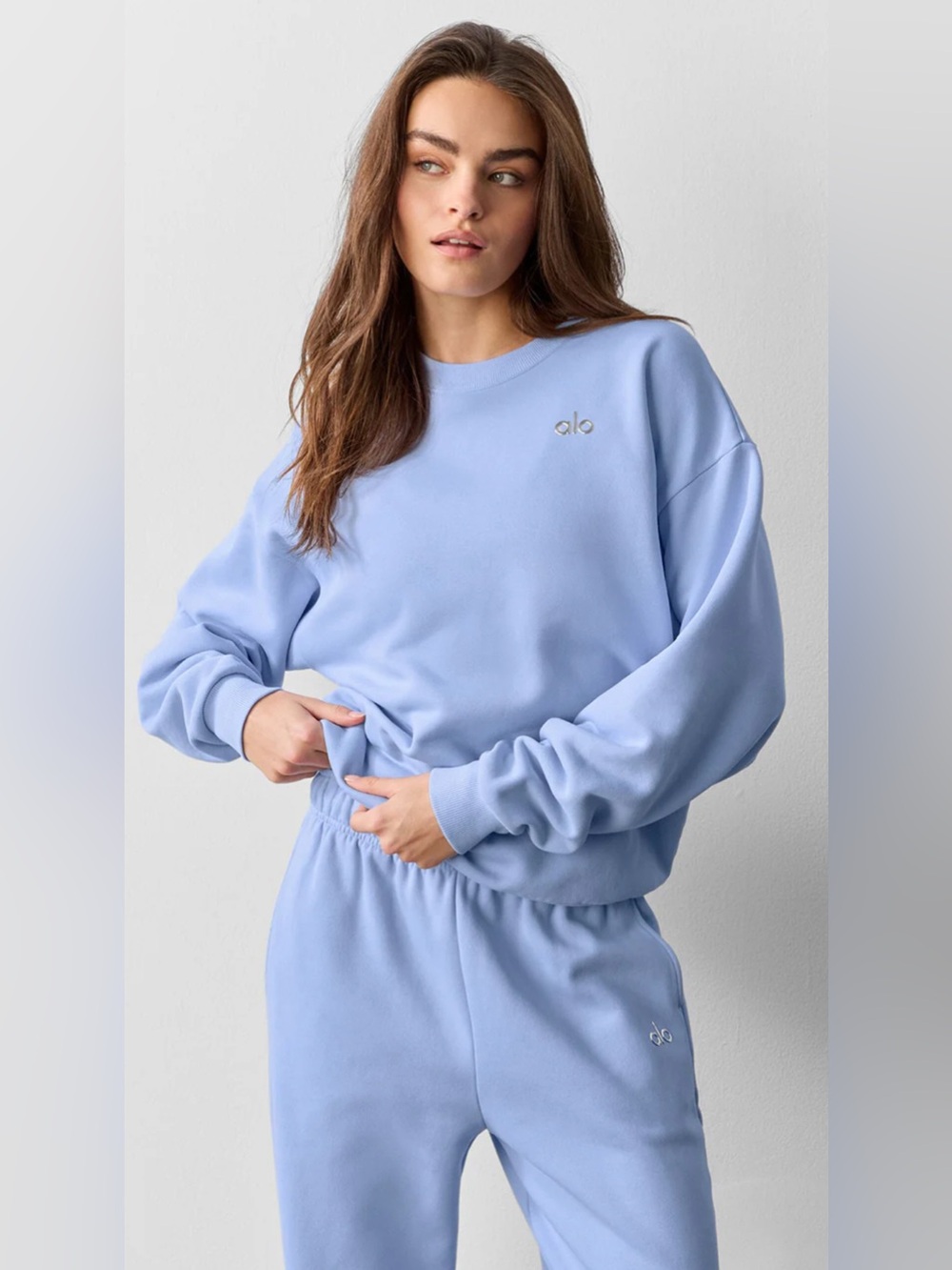 NEW - Alo Women’s Accolade Hoodie, light blue, size medium, Sweatshirt